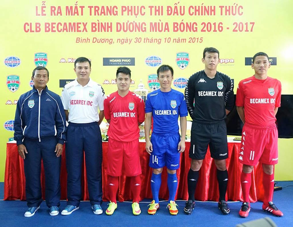 B.Bình Dương biểu lộ tham vọng qua áo đấu mới B.Bình Dương Biểu Lộ Tham Vọng Qua Áo Đấu Mới