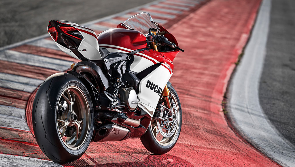 2015 Ducati 1299 Panigale First Look Motorcycle Review EICMA 2014  Cycle  World