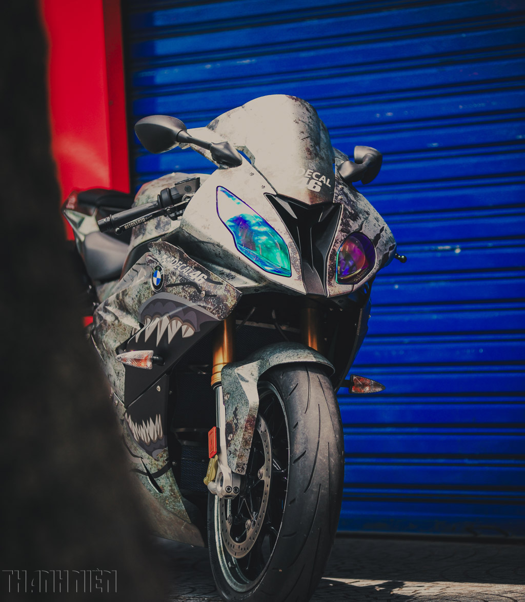 BMW S1000RR độ mê hoặc trong diện mạo mắt lé  2banhvn