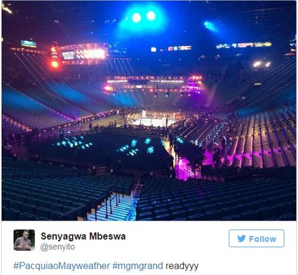 Beyonce diện áo 'khoe ngực' xem trận boxing thế kỷ - ảnh 2