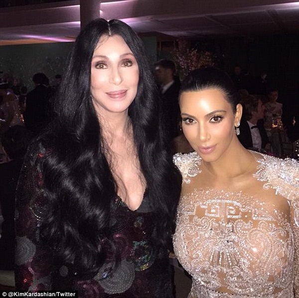 Những ảnh 'tự sướng' nóng nhất của Kim Kardashian - ảnh 7