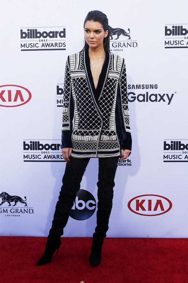 Jennifer Lopez, Taylor Swift hở bạo tại Billboard Music Award 2015 - ảnh 14