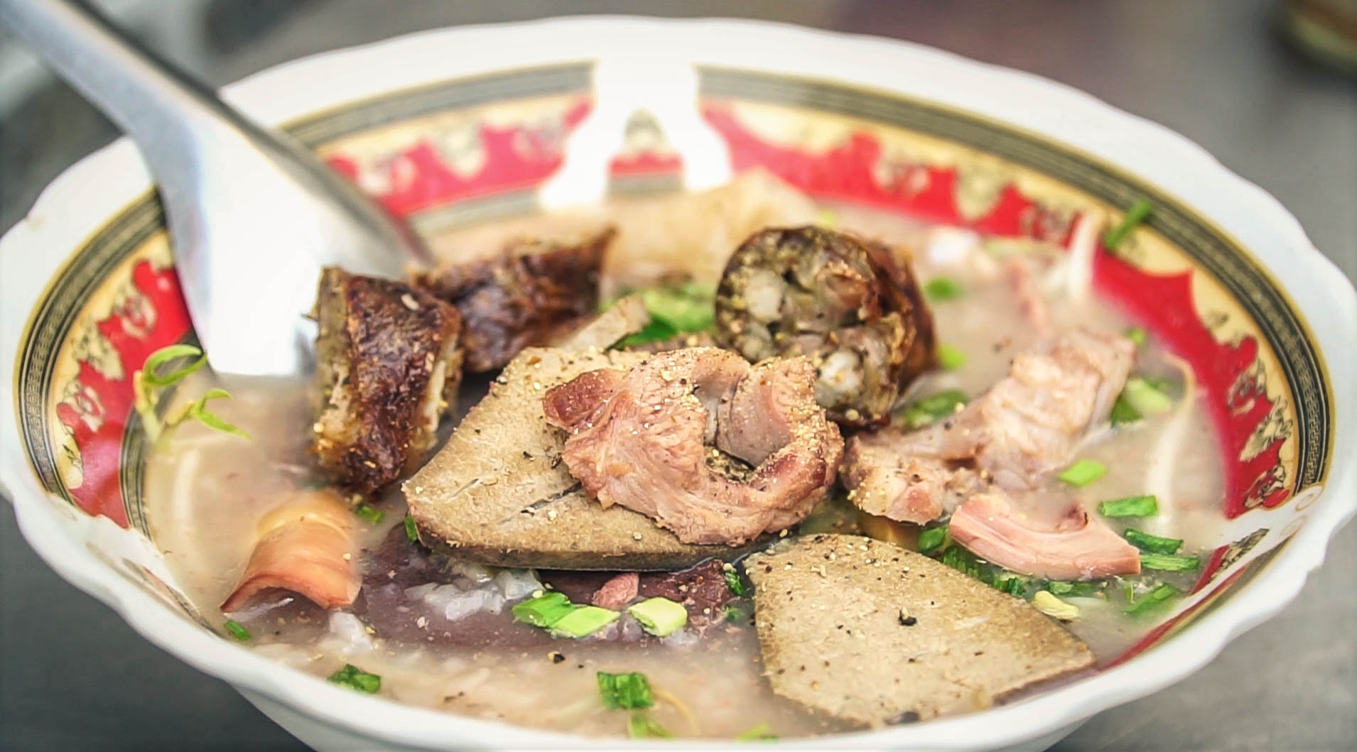 Top 3 món ăn nóng hổi hấp dẫn cho ngày mưa ở Sài Gòn