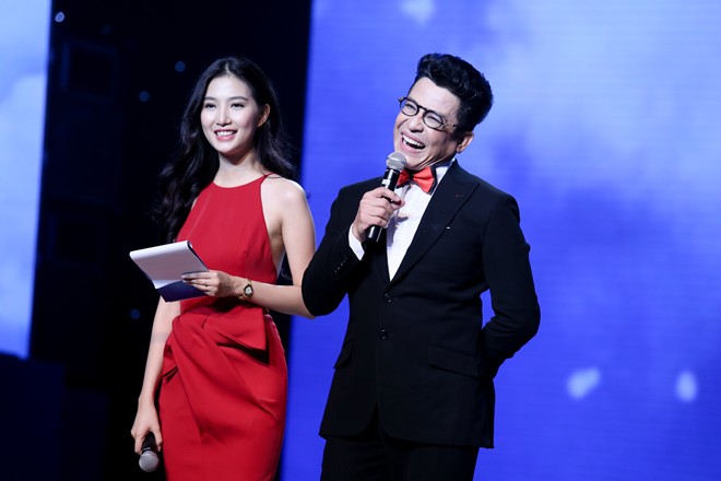 Scandal xướng nhầm tên Hoa hậu Hoàn vũ 2015 dưới góc nhìn của giới MC Việt - ảnh 7