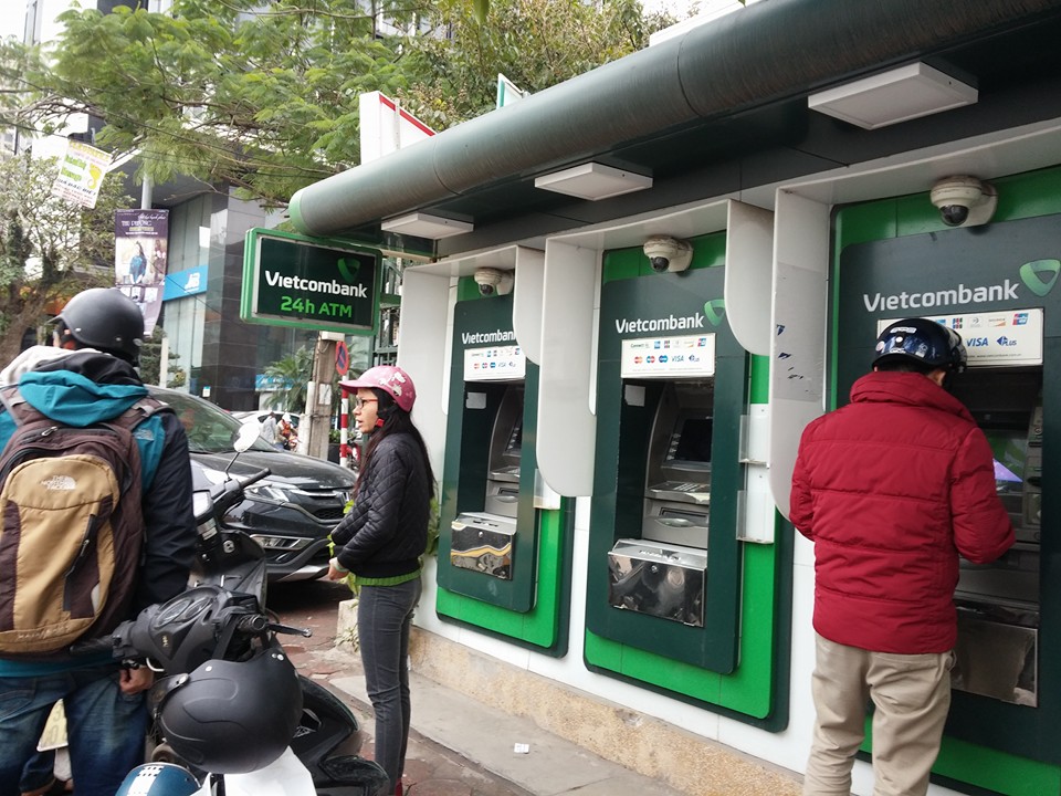 Đôi khi, sự cố tại ATM cũng là một trở ngại lớn trong việc chuẩn bị cho Tết. Hãy xem hình ảnh lỗi ATM Tết để biết thêm về những giải pháp để khắc phục sự cố. Có thể bạn sẽ tìm thấy những cách khắc phục khá đơn giản nhưng hiệu quả.