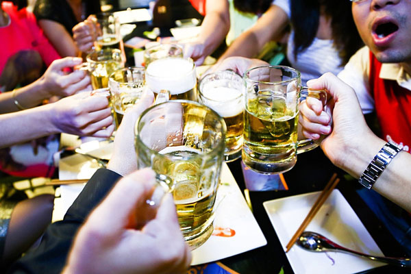 Người Việt Nam nhất bảng trong uống bia , rượu
