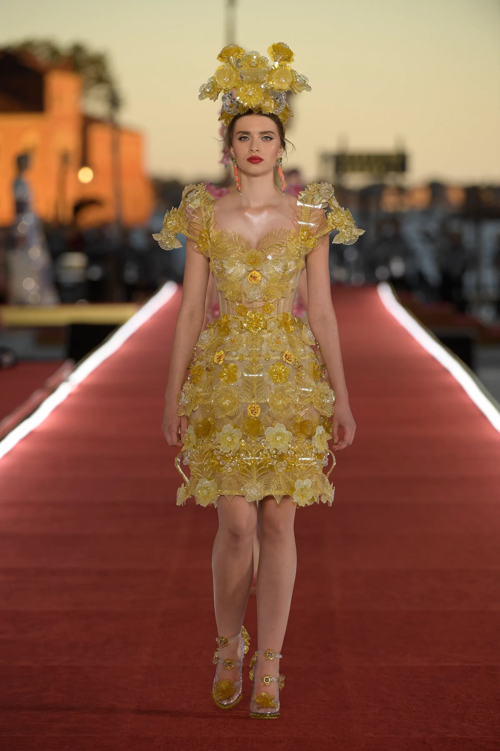 Diện váy midi Dolce  Gabbana đẹp như sao  Tạp chí Đẹp