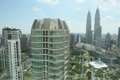 Tháp đôi Petronas, biểu tượng của du lịch Malaysia - Ảnh: N.T.Tâm