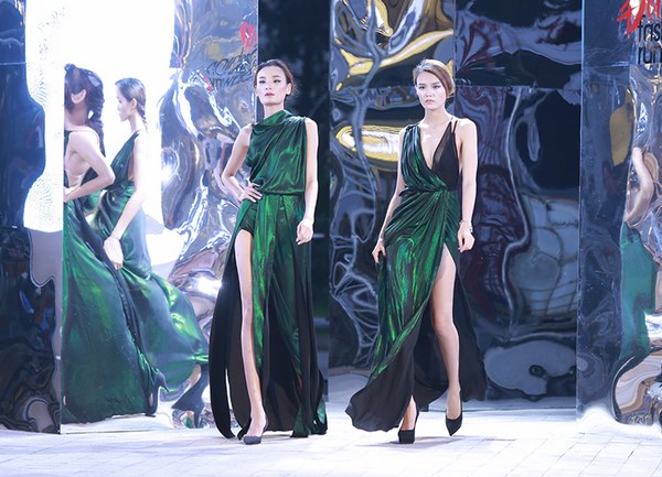 Hoa hậu Jennifer Phạm gợi cảm catwalk ở Đẹp Fashion Runway - ảnh 7