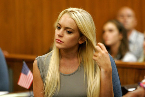 Lindsay Lohan có nguy cơ vào tù nếu không hoàn thành nốt 115 lao động công ích trong vòng 3 tuần - Ảnh: Reuters