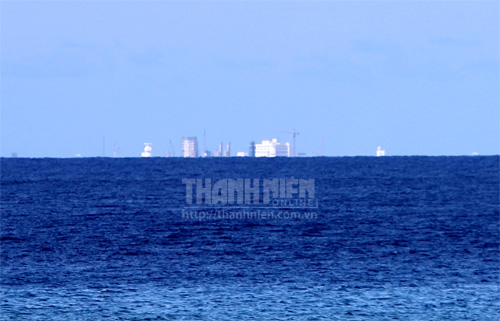 Bãi Châu Viên, nhìn từ xa gần 20km - Ảnh: Văn Tùng