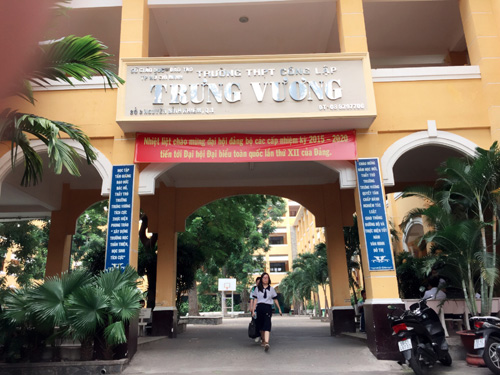 Trường THPT Trưng Vương gần 100 tuổi ở Sài Gòn xây dựng theo kiến trúc Pháp - Ảnh: Quỳnh Trân