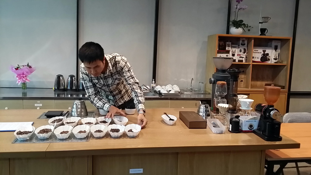 Phòng thử chất lượng cà phê
