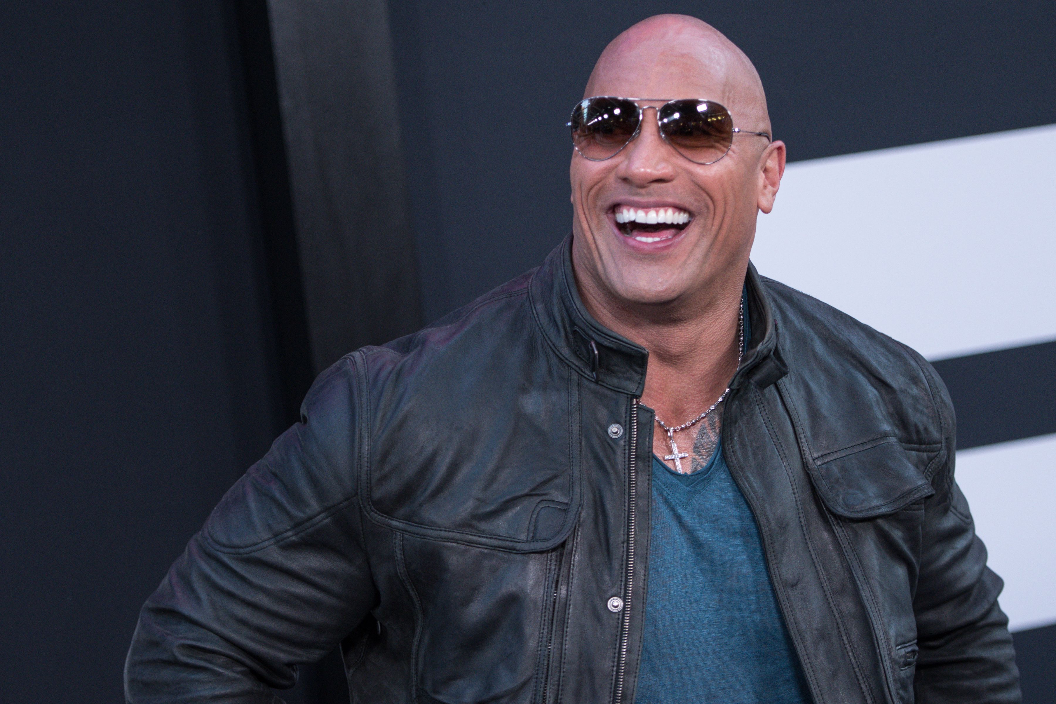 Dwayne Johnson bị tung tin qua đời vì tai nạn phim trường