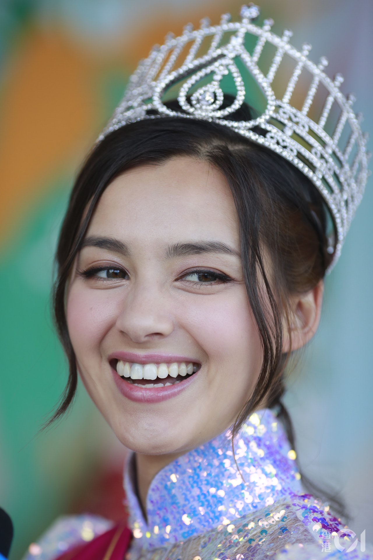 Vừa đăng quang, tân Hoa hậu Hồng Kông đã vướng \'nghi án\' lộ ảnh nóng