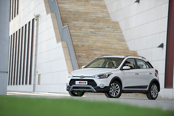 Hyundai i20 Active launched at INR 6.38 lakhs