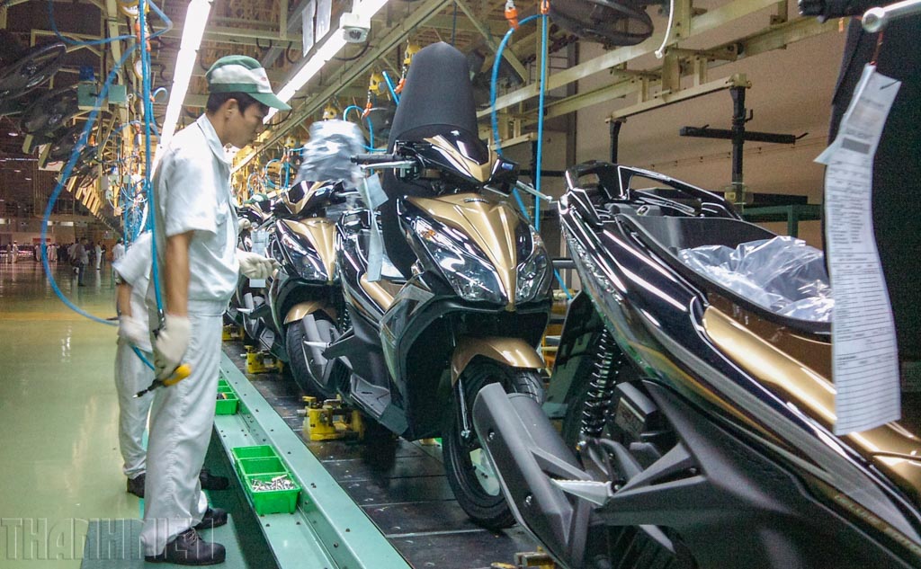 Cận cảnh dây chuyền sản xuất xe máy Honda Airblade