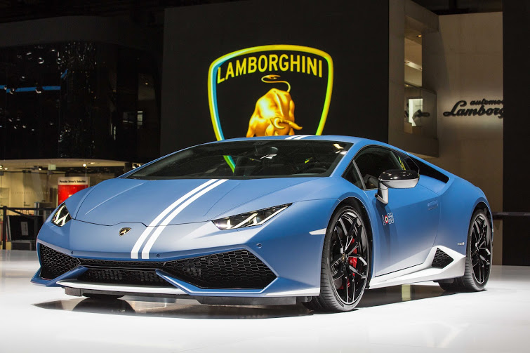 Lamborghini Huracan Avio chính hãng tại VN có giá 14,89 tỉ đồng