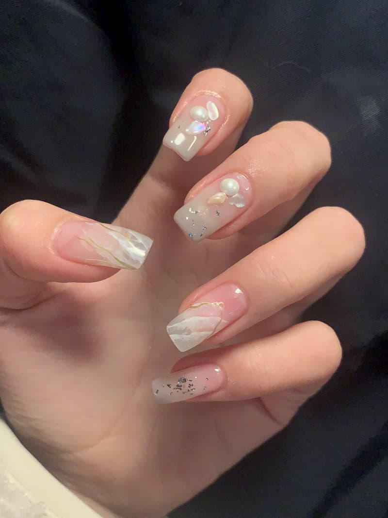 Các mẫu thiết kế Nail không bao giờ lỗi “mốt” - Ngành Chăm sóc sắc đẹp