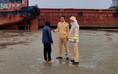 Quảng Ninh: Xuyên đêm tìm thi thể thuyền trưởng mất tích trên biển Móng Cái