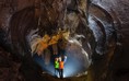 Một ngày thám hiểm hang động mới ở Quảng Bình