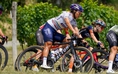 Nguyễn Thị Thật gặp tai nạn phải khâu nhiều mũi, bỏ cuộc ở Giro d’Italia Donne 2023