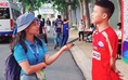 Thiệt thòi hình thể không ngăn được tình yêu bóng đá