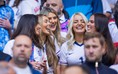 Dàn WAGs nóng bỏng ‘vỗ về’ đội tuyển Anh sau làn sóng bị chỉ trích dữ dội
