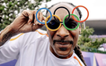 Vì sao rapper Snoop Dogg thu hút và xuất hiện ở khắp mọi nơi tại Olympic 2024?