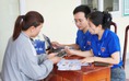 Lớp học tiếng Anh miễn phí và 102 đội hỗ trợ người dân
