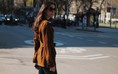 Phối blazer với quần jeans, cặp đôi thời trang tối giản hợp với mọi cô gái