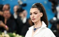 Anne Hathaway gần như bị mù mắt trái suốt 10 năm