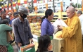 Xuất gia nhưng không xa trần thế