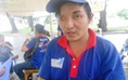 Chàng thanh niên khuyết tật bán vé số 8 năm tiếp sức mùa thi