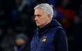 Đội bóng của HLV Mourinho rơi khỏi tốp 4