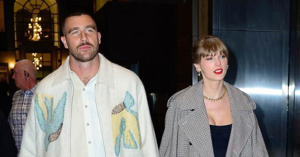 Taylor Swift công khai tay trong tay bên bạn trai mới