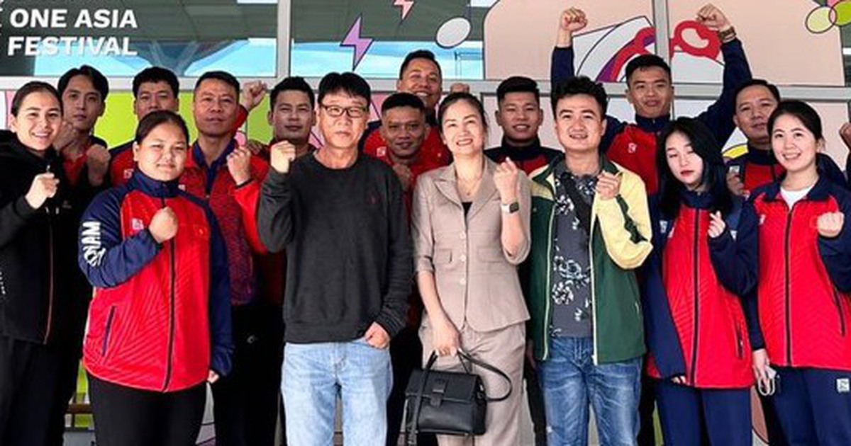 Vượt qua nỗi buồn bị 'lãng quên', HLV Park Chung-gun cùng Phạm Quang Huy nuôi giấc mơ Olympic