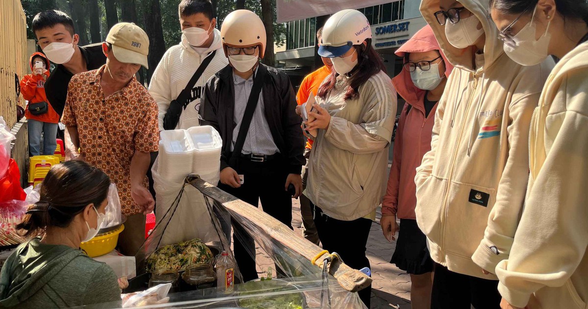 Gánh ăn sáng rẻ nhất quận 1: '7 món tha hồ lựa chọn'