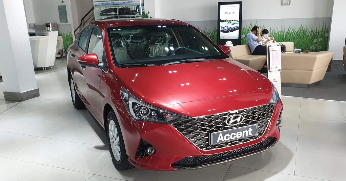 Sedan hạng B dưới 600 triệu hạ giá bằng hình thức giảm 100% lệ phí trước bạ