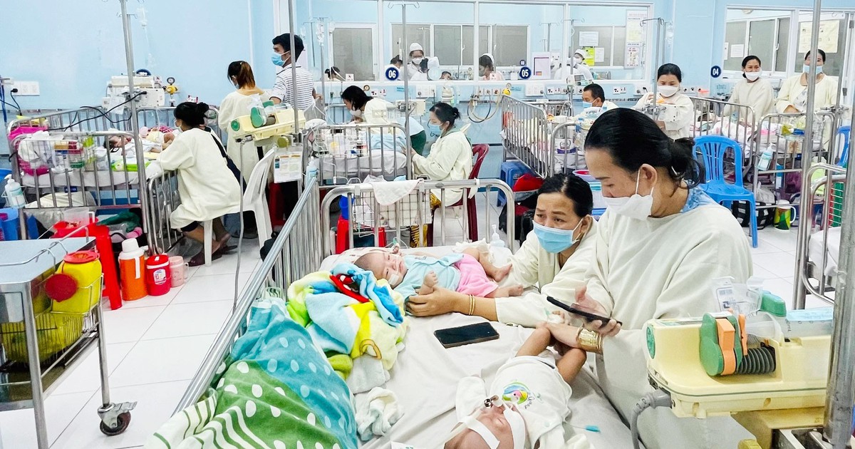 Bệnh viện đông nghẹt bệnh nhân hô hấp