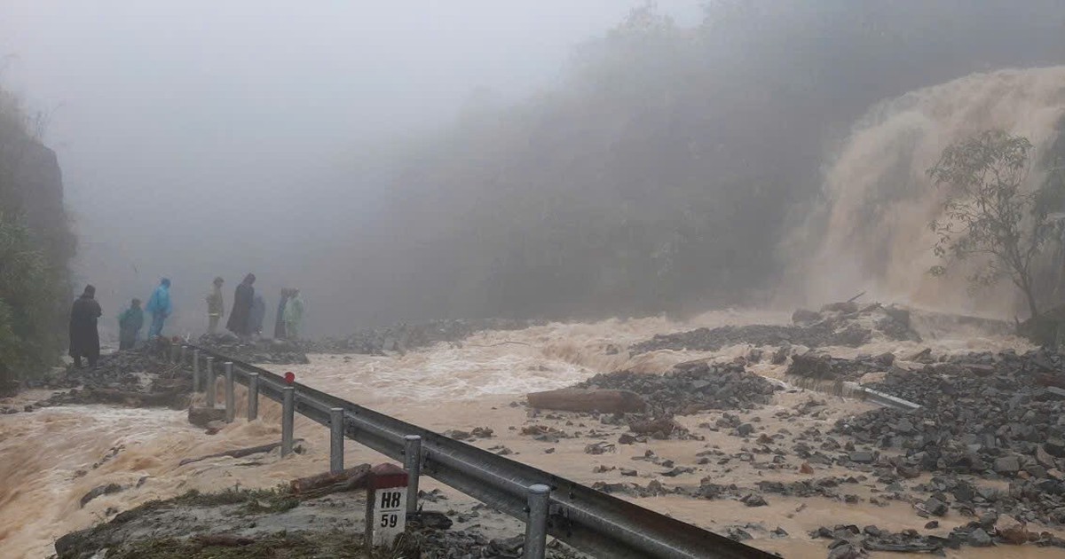 Khánh Hòa: Đèo Khánh Lê sạt lở, đường nối Nha Trang - Đà Lạt bị chia cắt