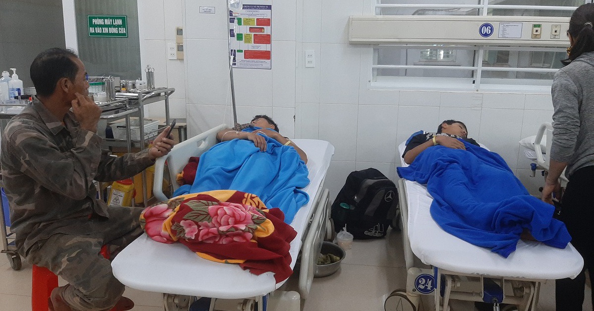 Đắk Lắk: 17 học sinh nhập viện cấp cứu sau khi uống trà sữa mua gần trường