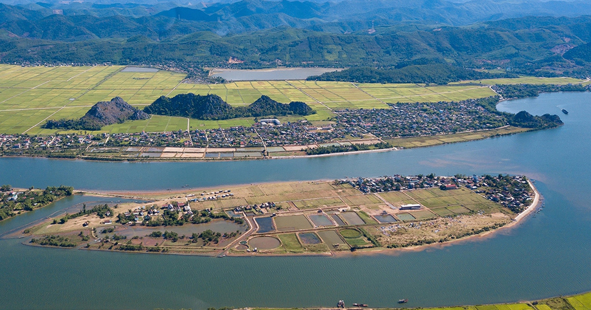 Cồn bãi giữa dòng Gianh: Cồn Cưỡi tiếng thở dài nơi sông nước