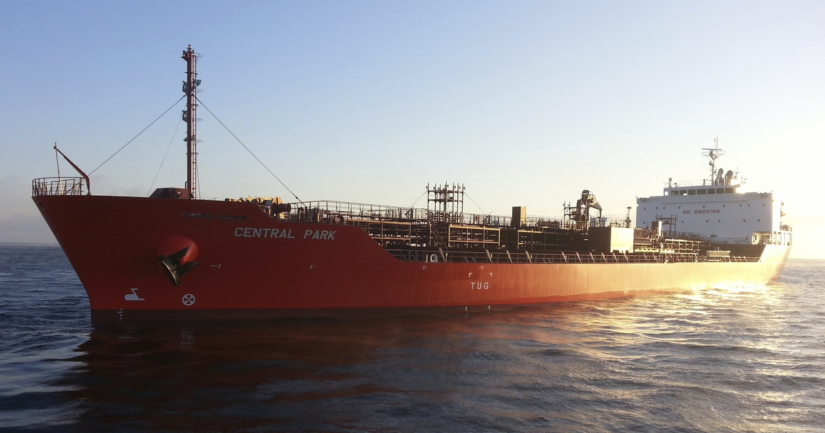 Hải quân Mỹ giải cứu tàu chở hàng bị tấn công tại Trung Đông