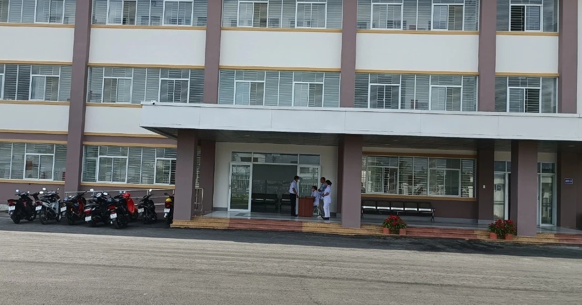 Tuyệt đối không để xảy ra nợ lương tại Bệnh viện Lao và Bệnh phổi Cà Mau