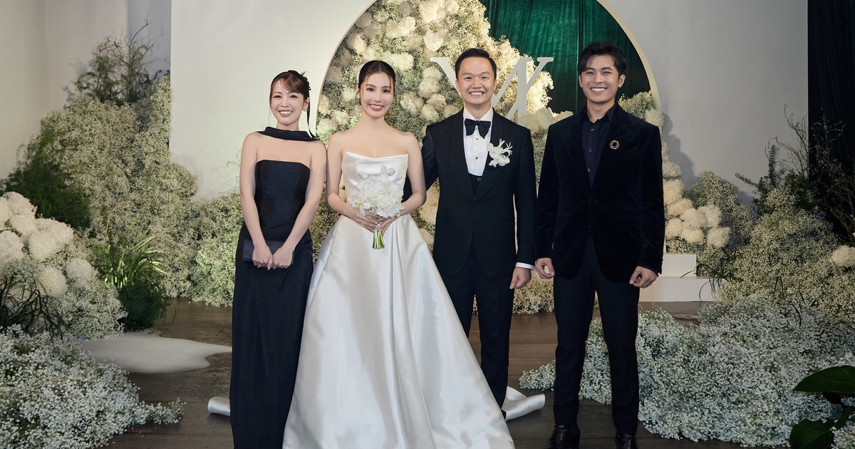 Midu, Nhã Phương mặc gợi cảm đến mừng cưới Diễm My 9X