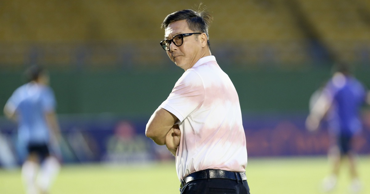 HLV Lê Huỳnh Đức tiết lộ lý do không ăn mừng khi học trò ghi bàn thắng