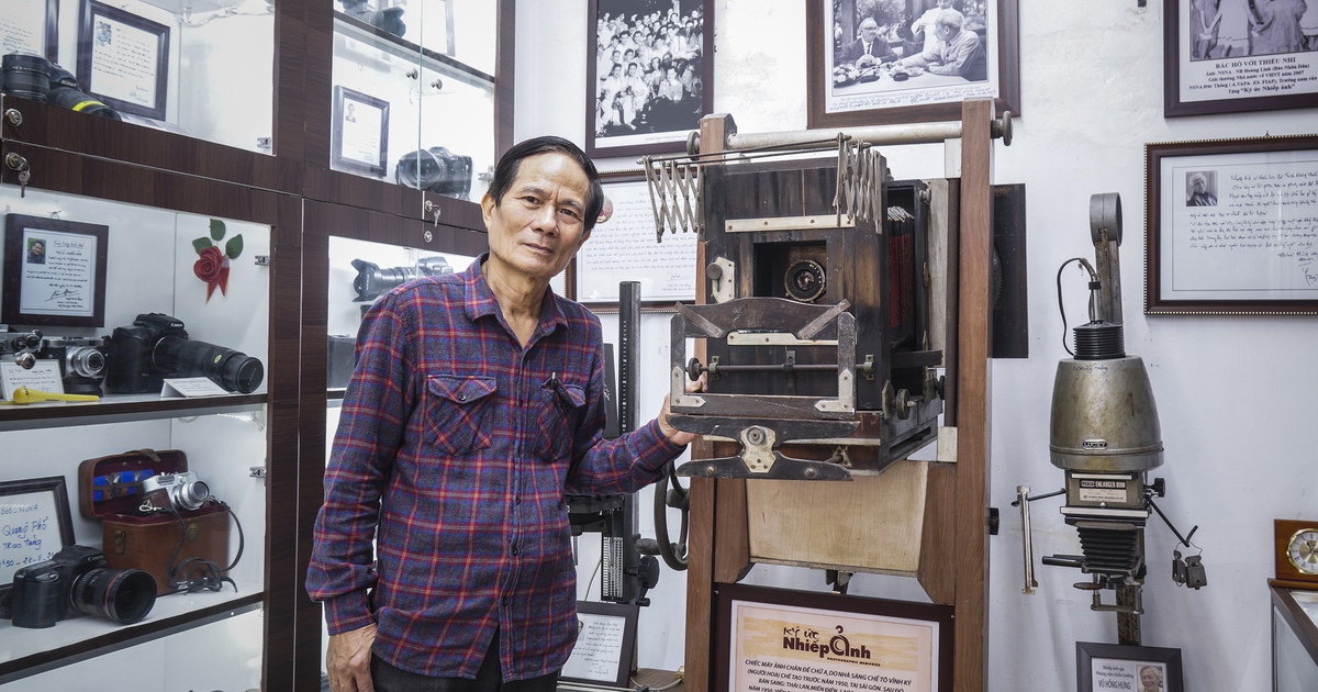 Xem bảo tàng máy ảnh lạ bên gò Đống Đa