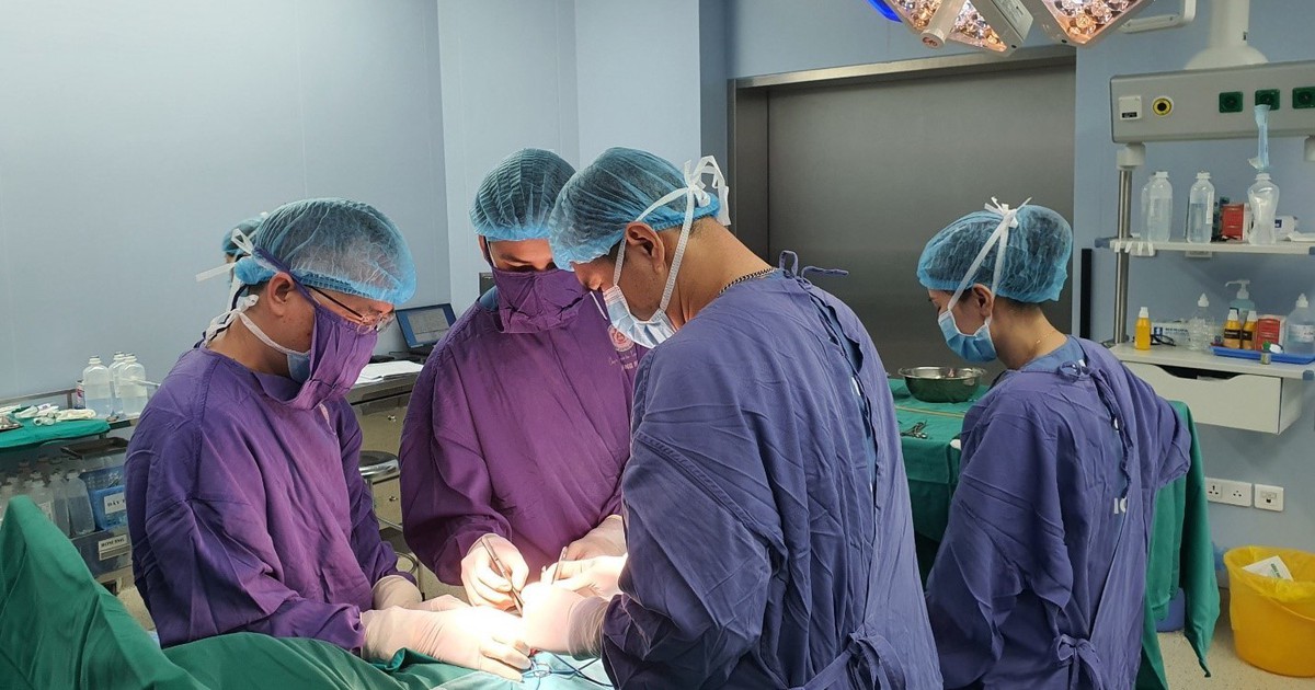 Sự cố tình dục: Rách tĩnh mạch 'cậu nhỏ' khi đang giao hợp