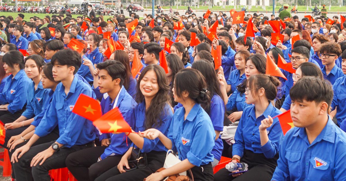 Tuổi trẻ Đà Nẵng sôi nổi ra quân hưởng ứng Tháng Thanh niên